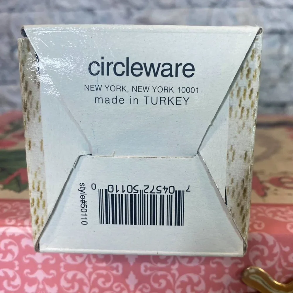 Tappered Glass Vase NWT 7.75 Inches High Society Circleware Made in Turkey
